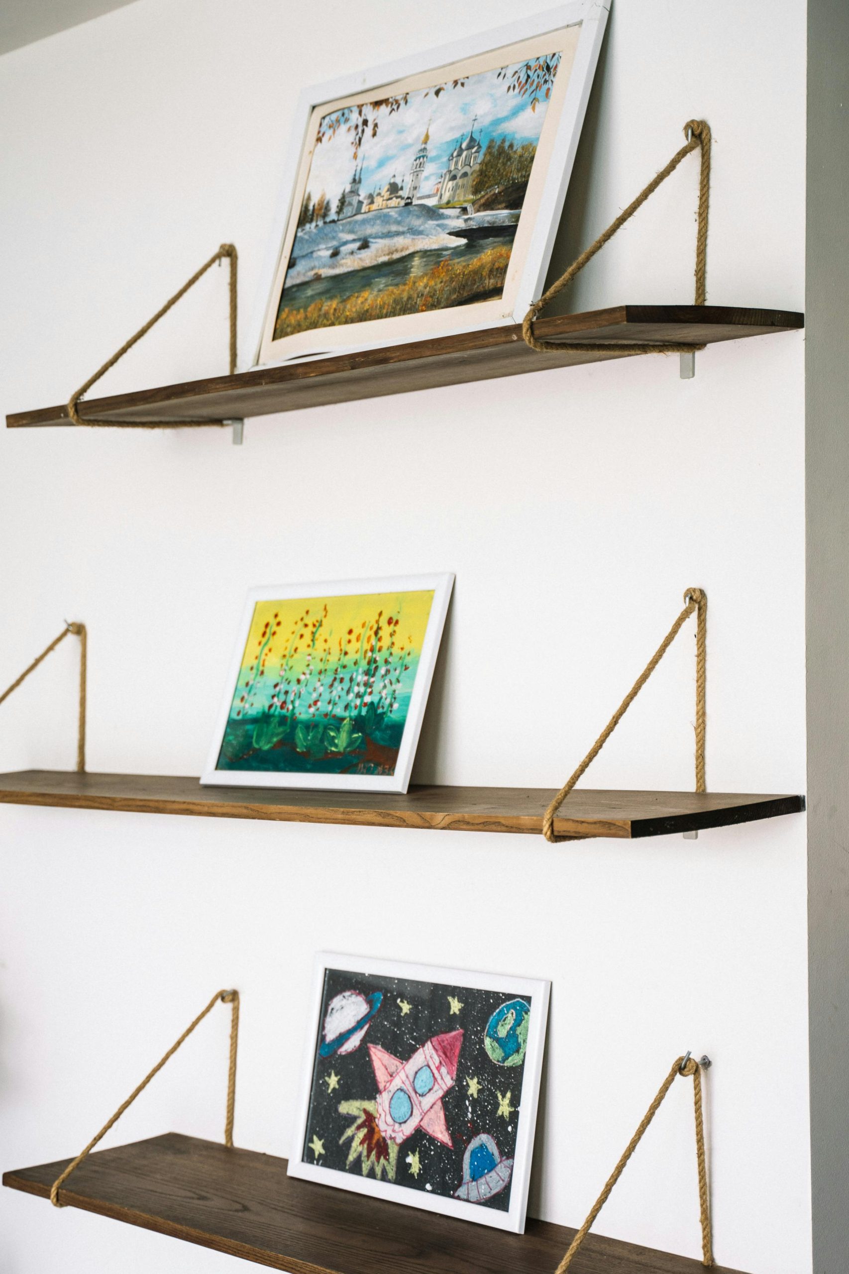Shelf & wall mounting